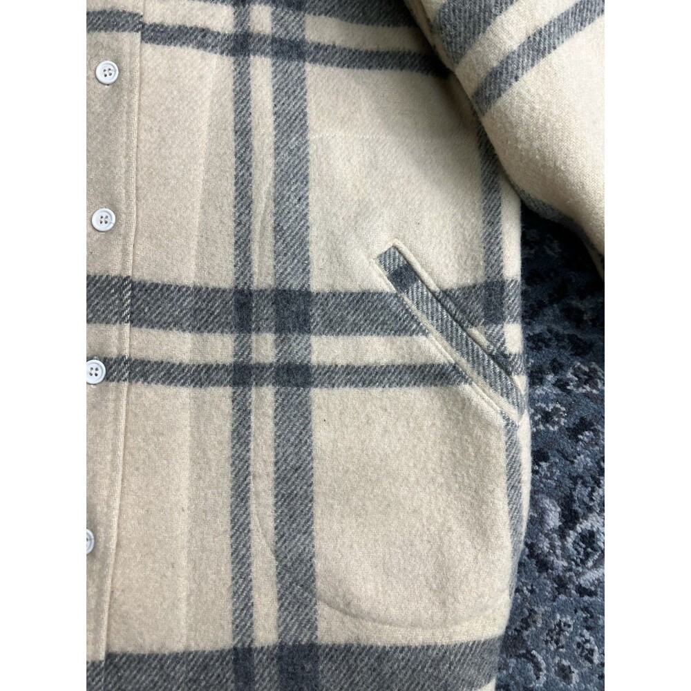 Vintage 1960s Womens’ WoolRich Flannel Shirt Size Large Made In USA beige - Picture 6 of 16